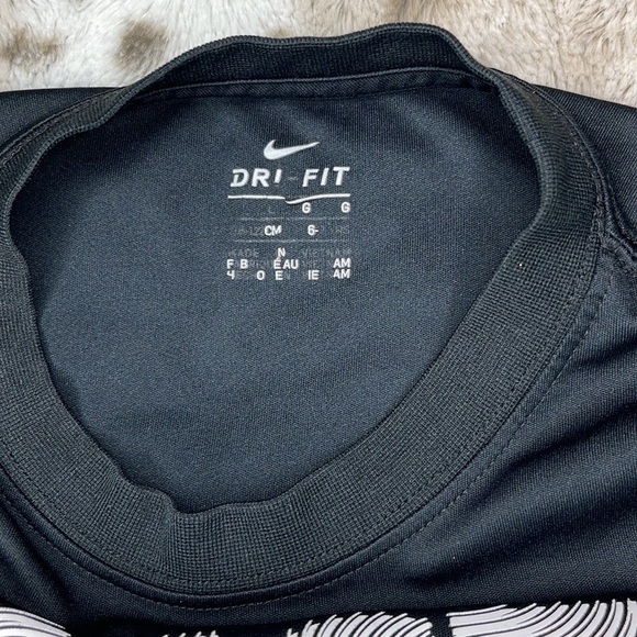 Nike Dri Fit Boys Tee Size 6 - Picture 6 of 7